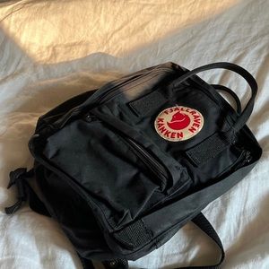 Fjallraven Women's Kanken Mini Backpack